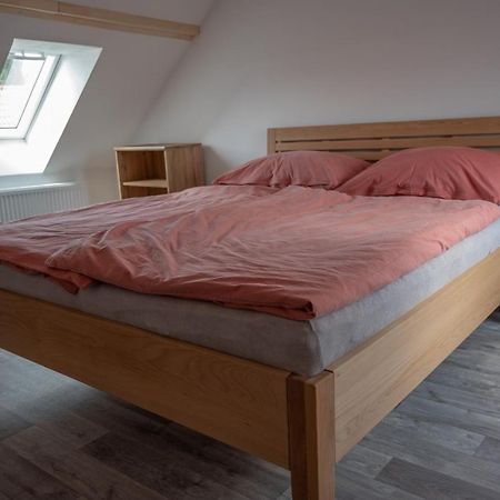 Penzion Mezi řádky Jindřichŭv Hradec Esterno foto